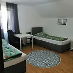 Maya's Easy Apartment