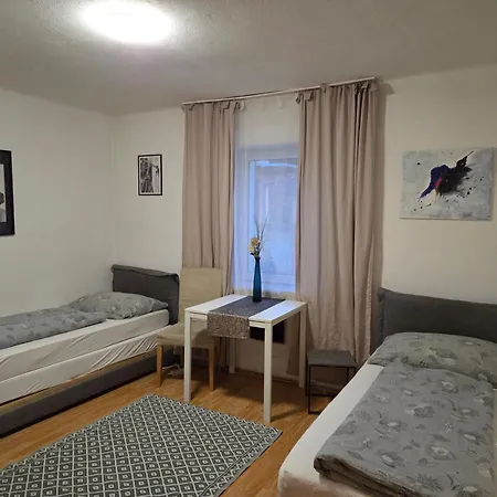 Maya's Easy Apartment *